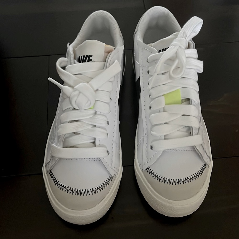 Nike blazer low ‘77 jumbo size 7.5 mens
